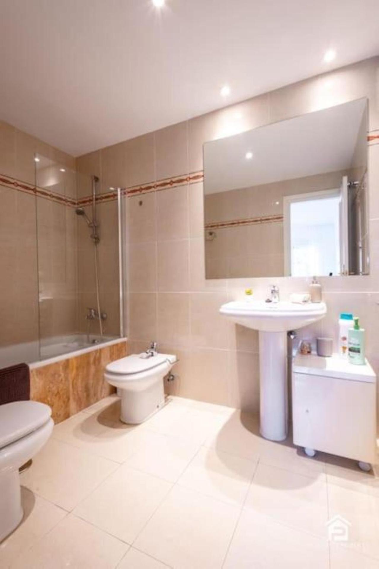 Stylish 2br With Big Terrace Near And Golf Apartment
