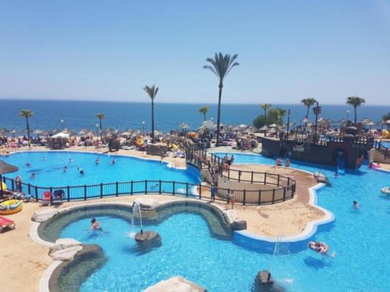 Apartment Stylish 2br With Big Terrace Near And Golf
