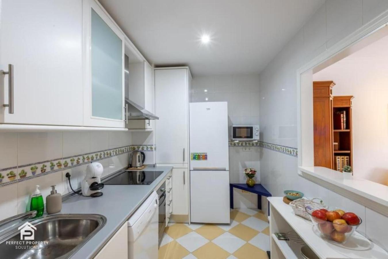 Stylish 2br With Big Terrace Near And Golf *