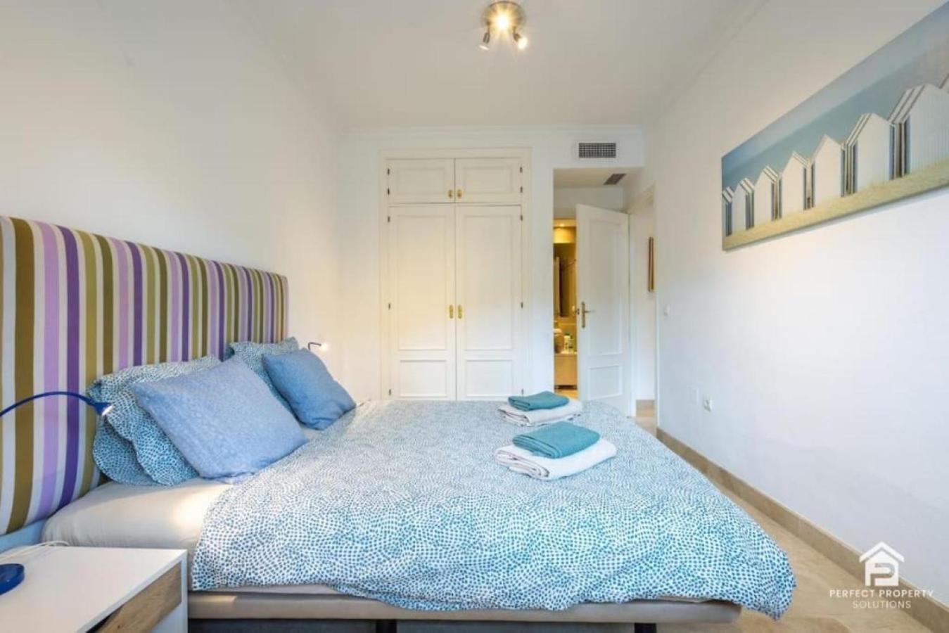 Stylish 2br With Big Terrace Near And Golf *