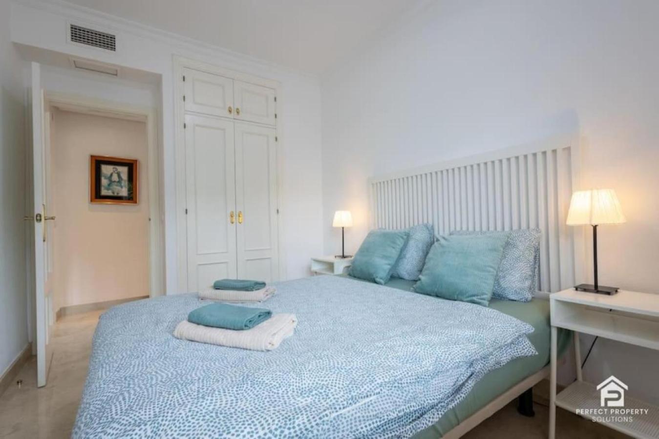 Apartment Stylish 2br With Big Terrace Near And Golf *