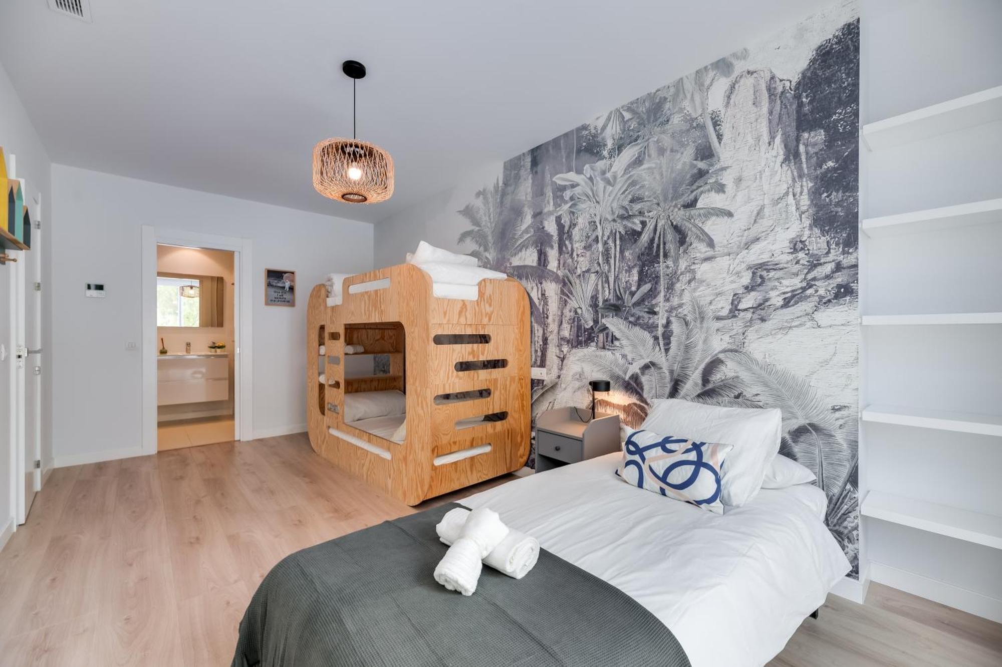 Vb Maestro 4br W Heated Pool * Benalmádena
