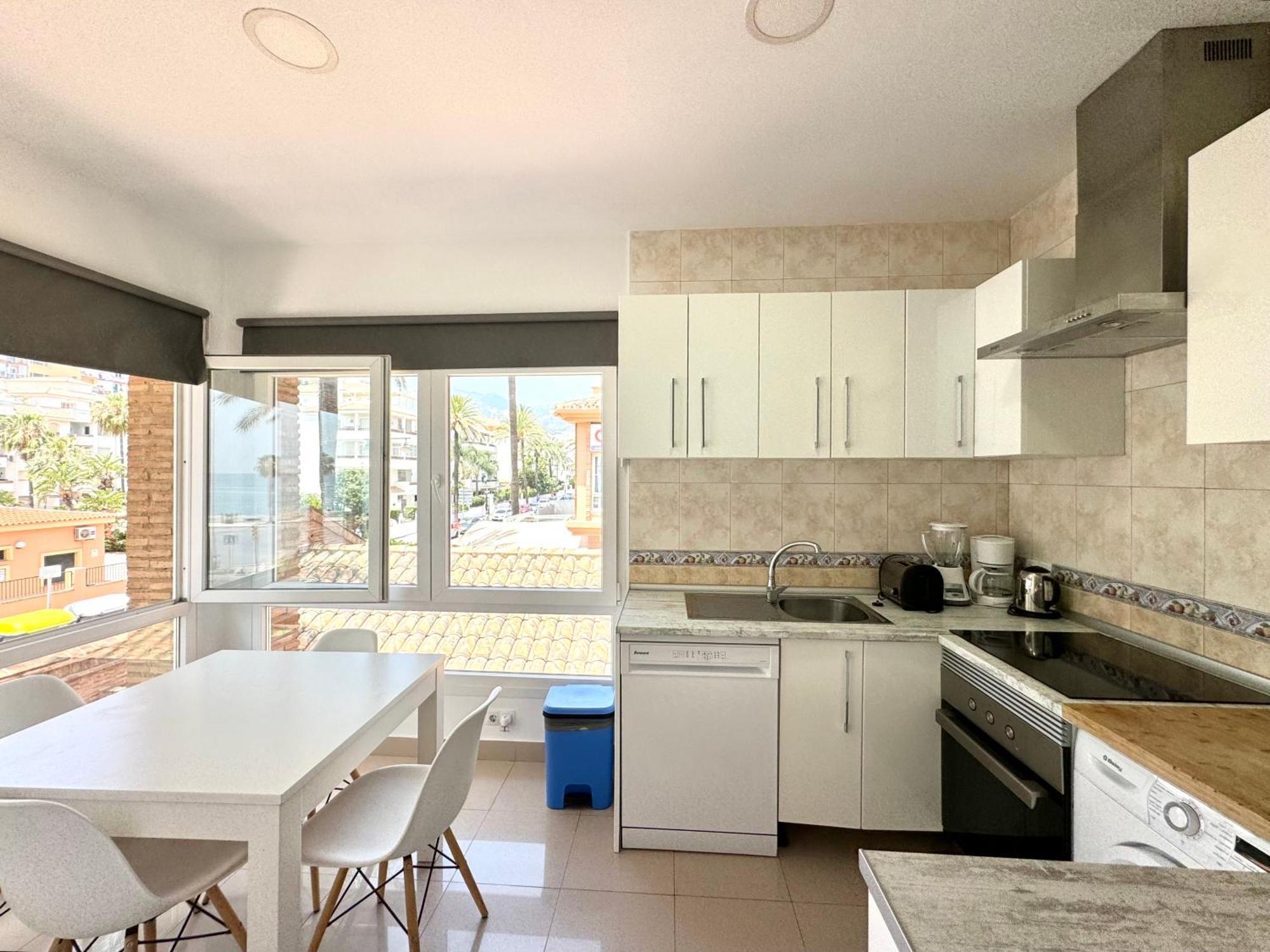 Benalroma A 50 Metros De La Playa! Apartamento