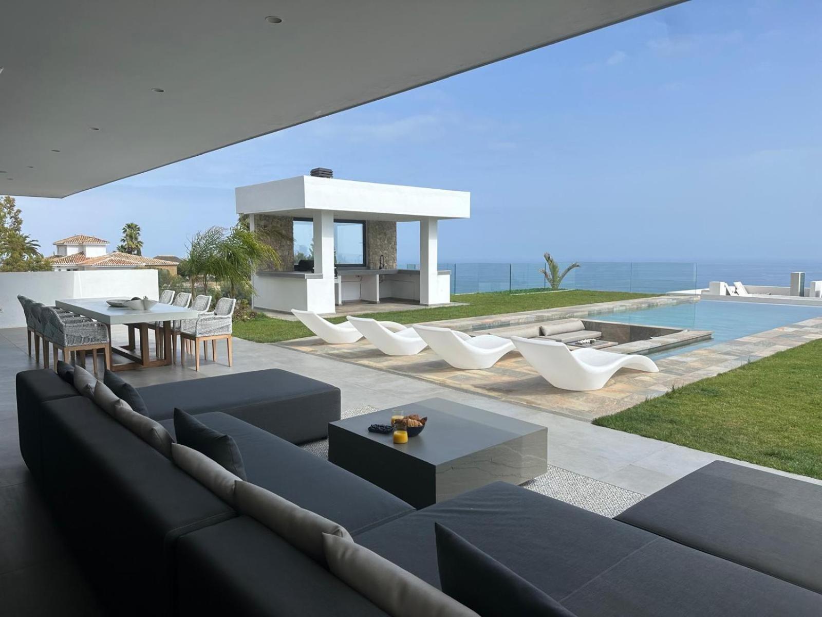 Stupa Luxury