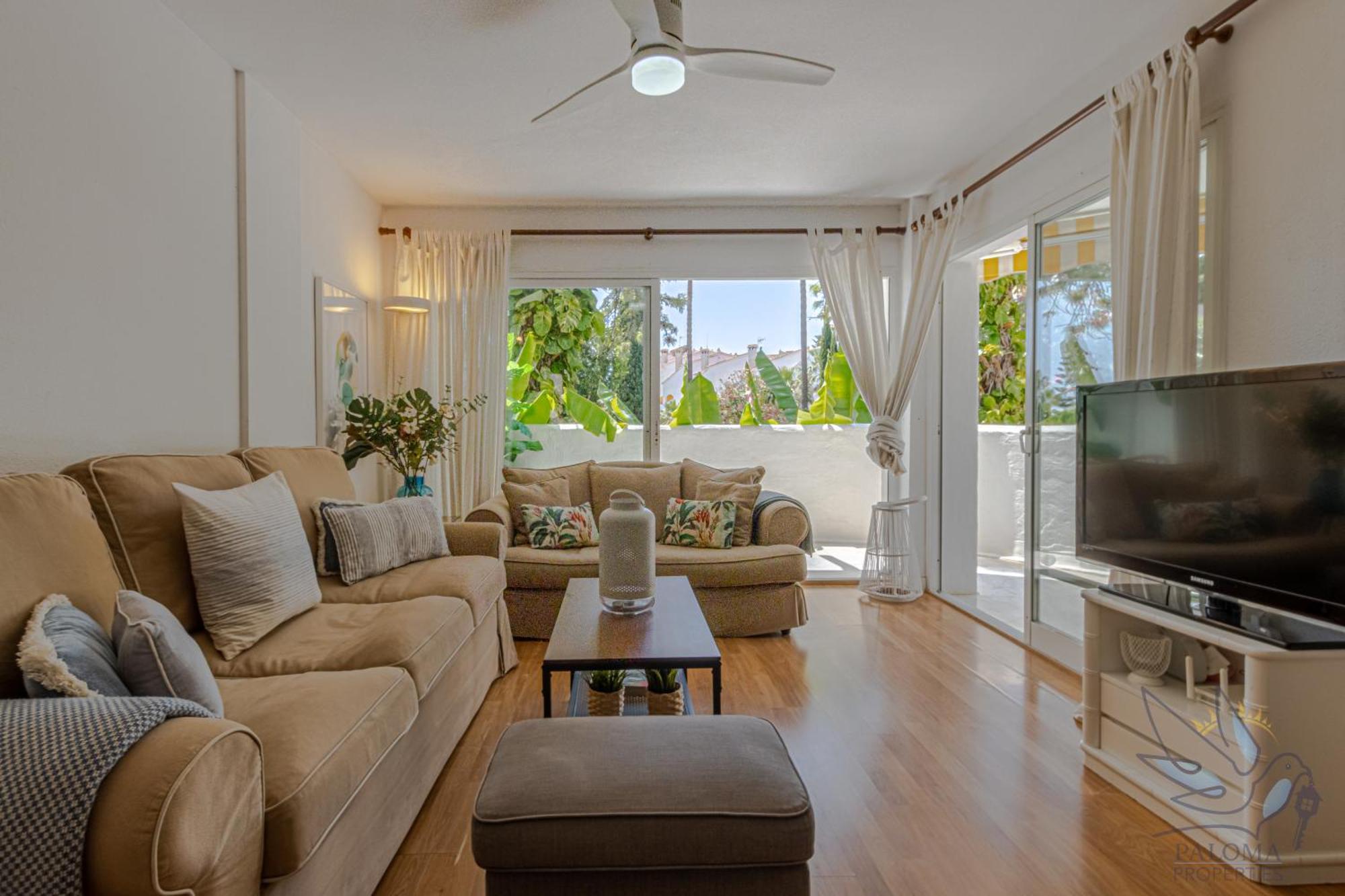 Benalgolf: Seaside With Private Bbq Backyard Benalmadena