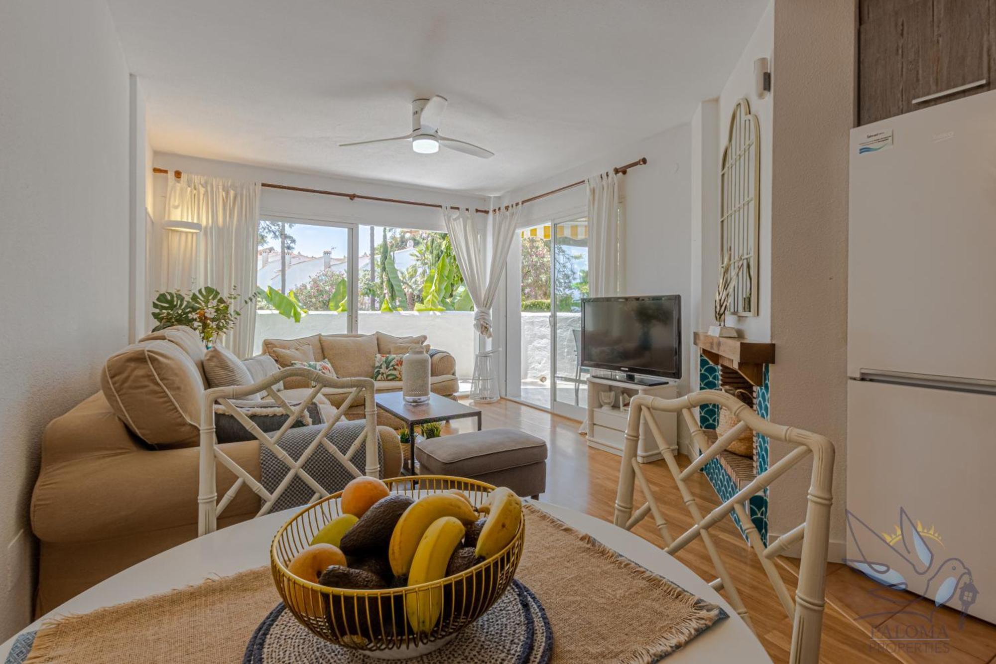 Benalgolf: Seaside With Private Bbq Backyard Apartment Benalmadena
