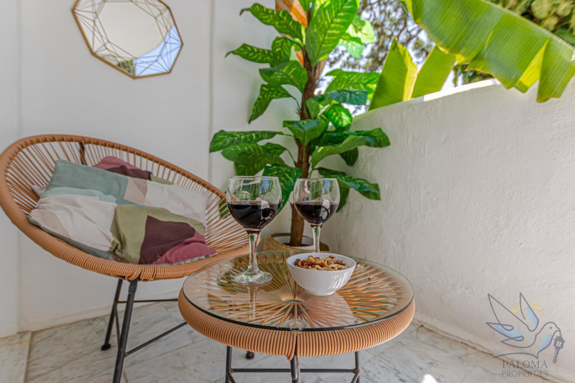 Apartment Benalgolf: Seaside With Private Bbq Backyard