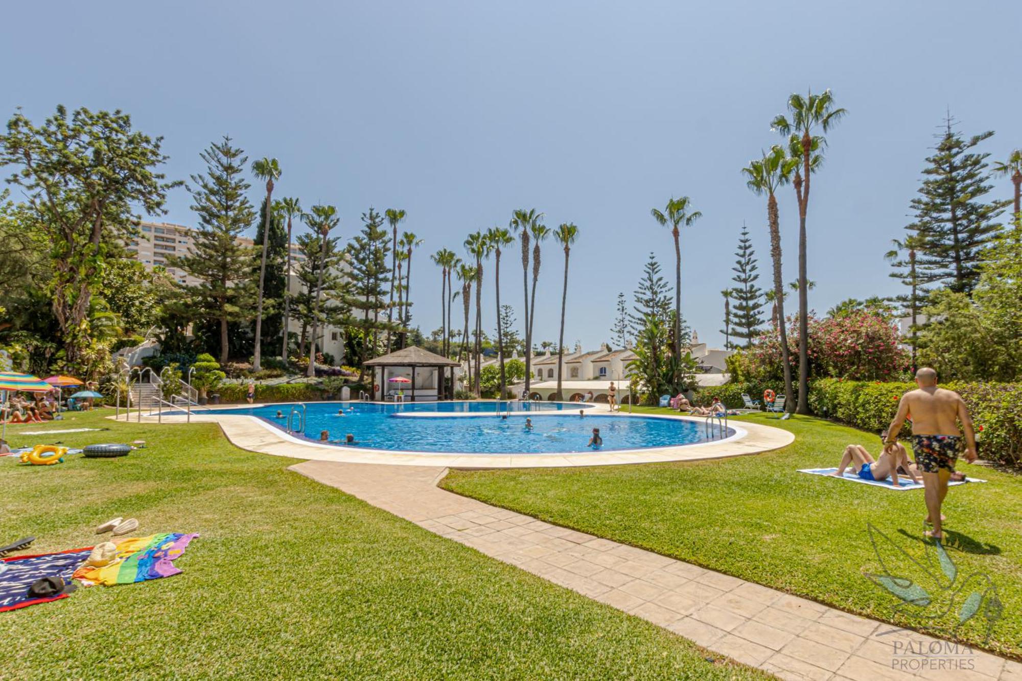 Benalgolf: Seaside With Private Bbq Backyard * Benalmadena