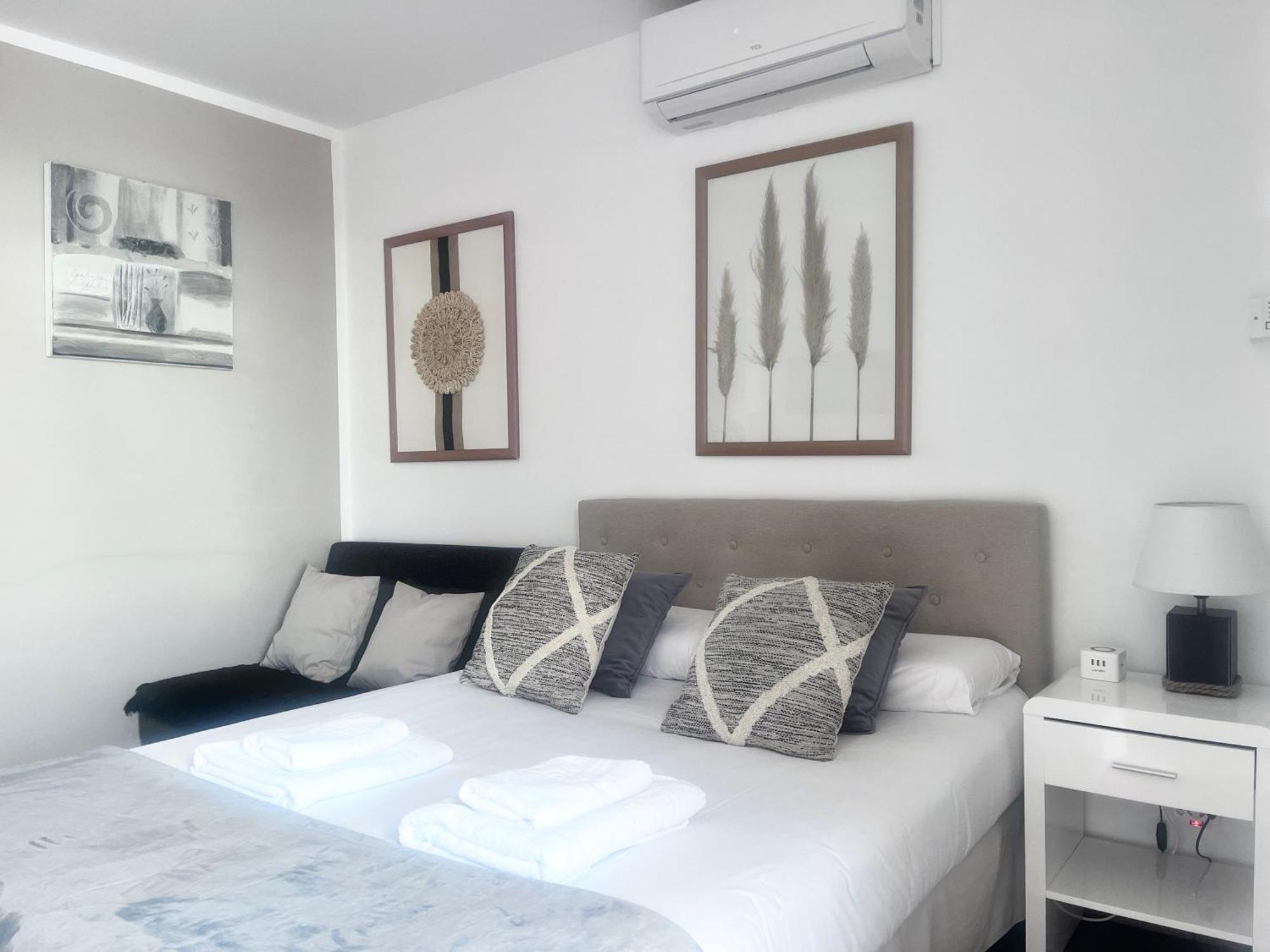 Style & Comfort In - Pool Available Seasonally * Benalmadena