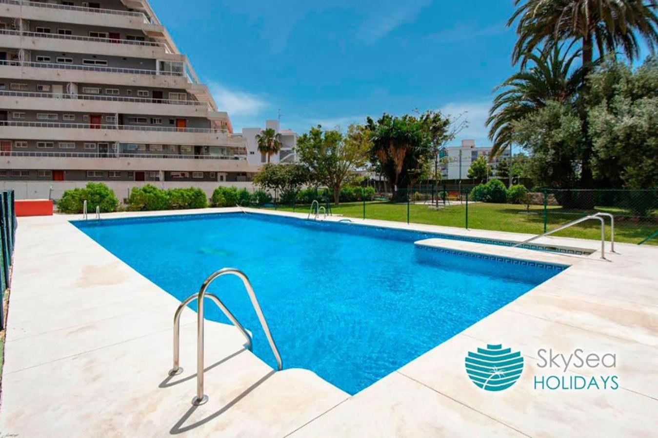 Skysea Holidays Europark * Benalmadena