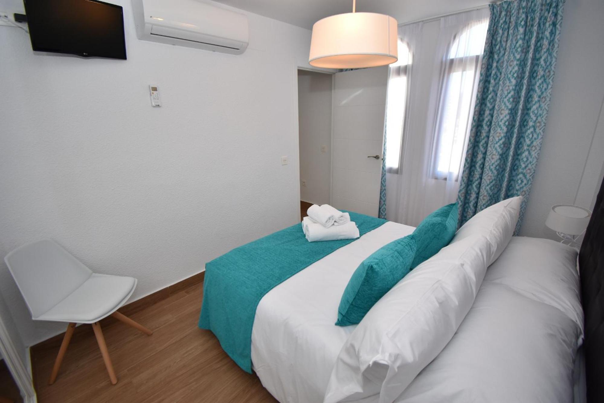 Apartment Modern Walking Distance To Shops And Benalmadena