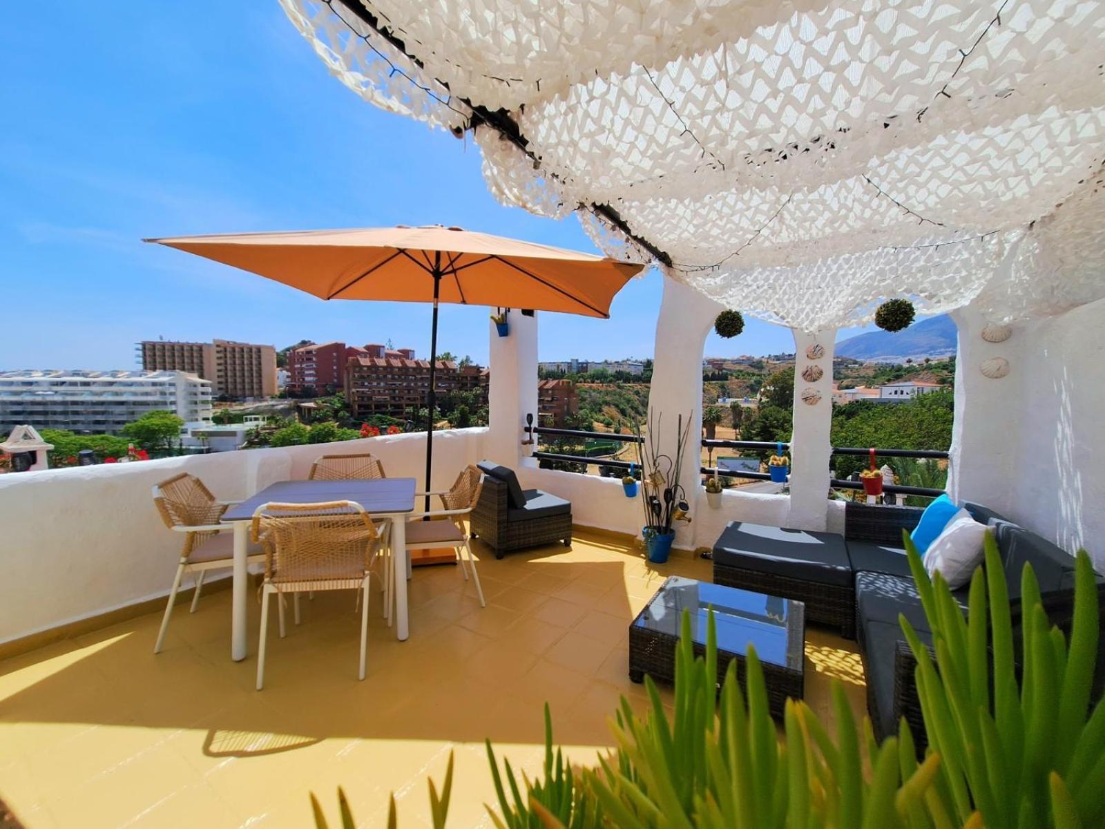 Apartamento Happy Home! Pueblo Evita Charming Benalmádena