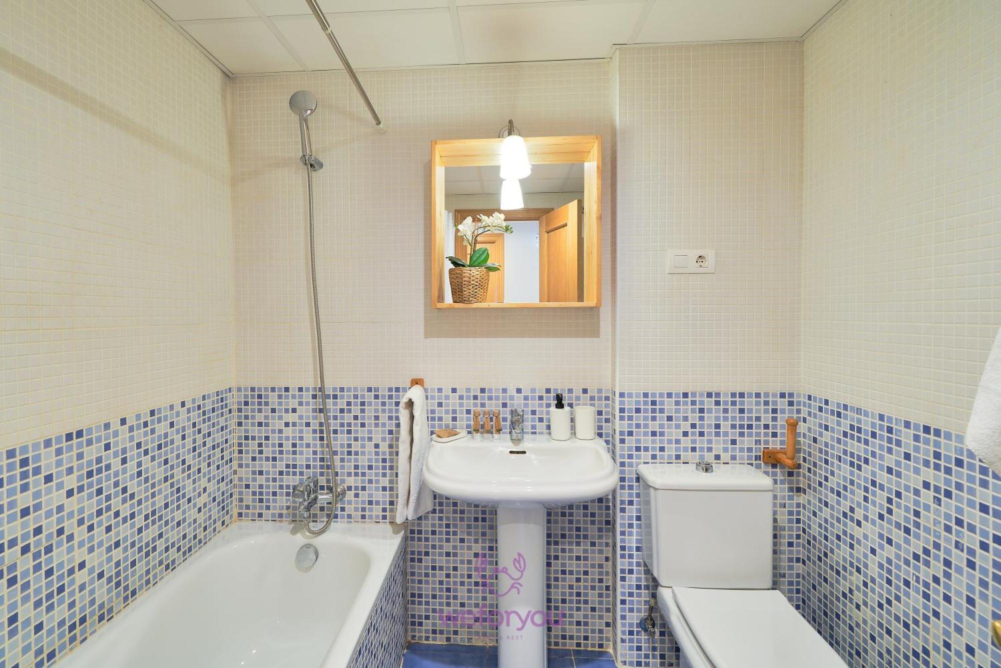 Weforyou Two Bedrooms Calm & Sunny Apartment *