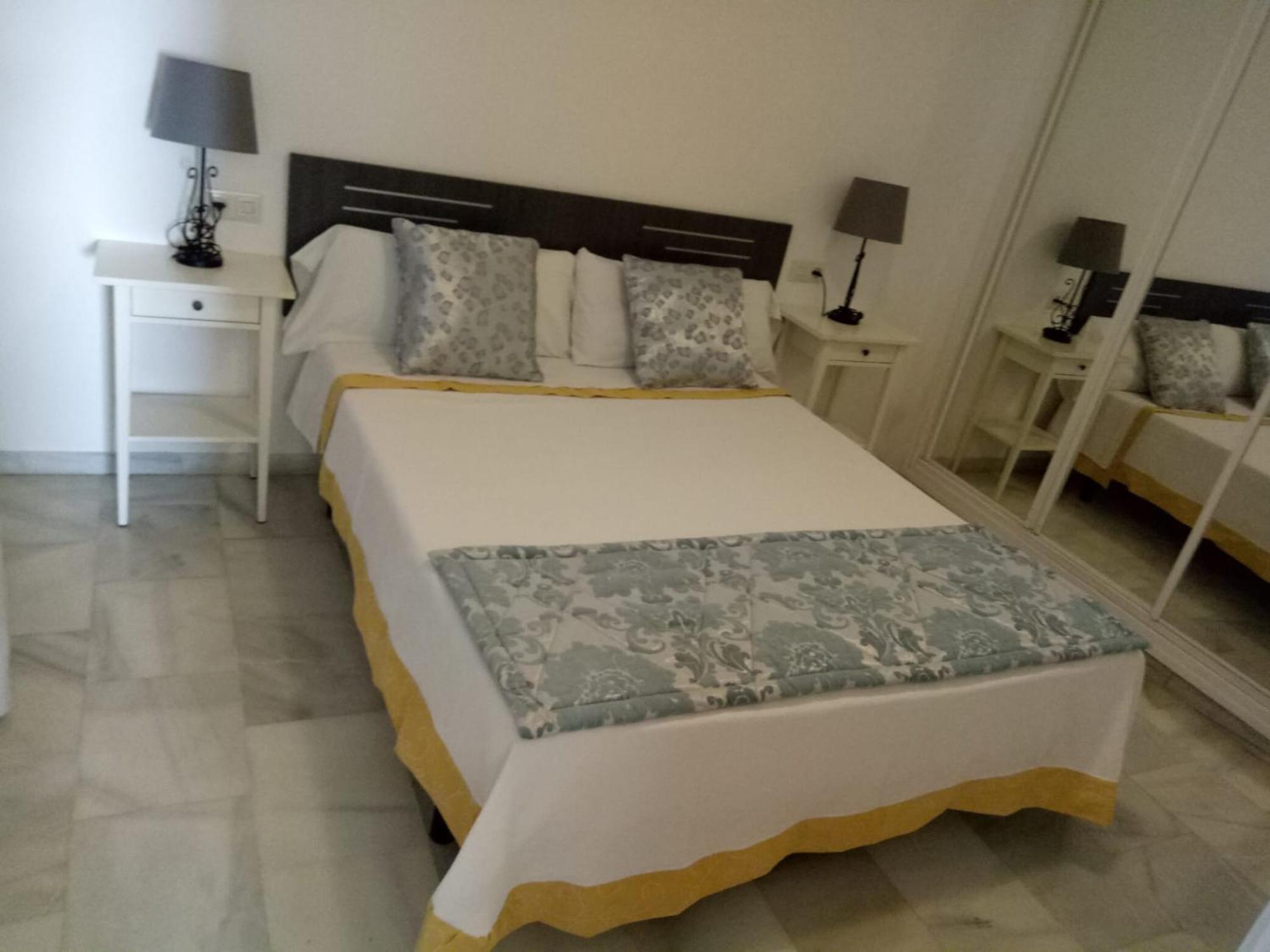 Pueblo Evita Hill Aparthotel Benalmadena