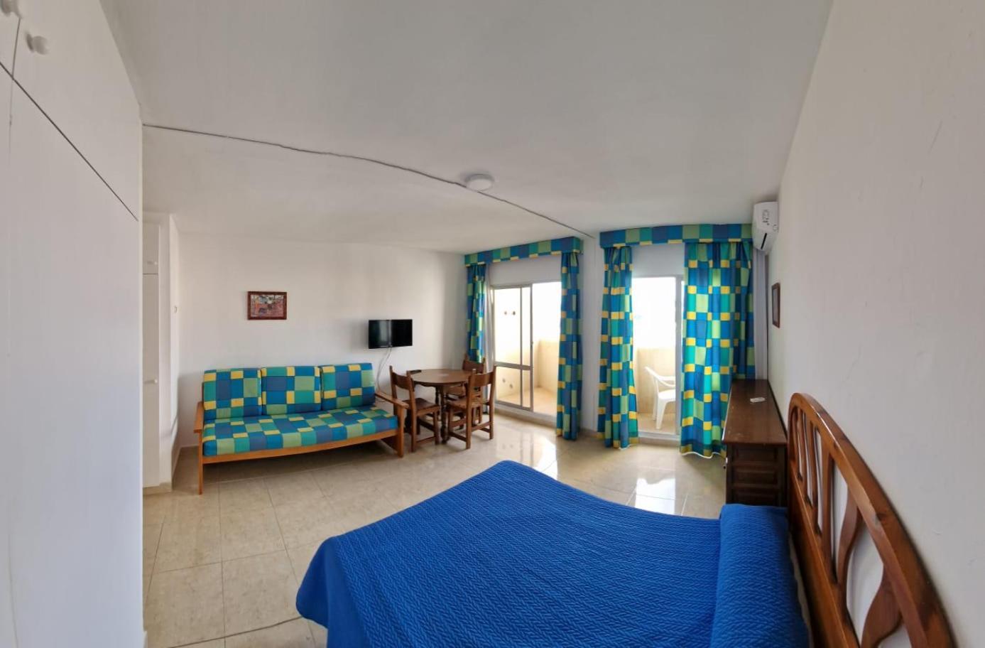 Benal Beach Holidays Apartment