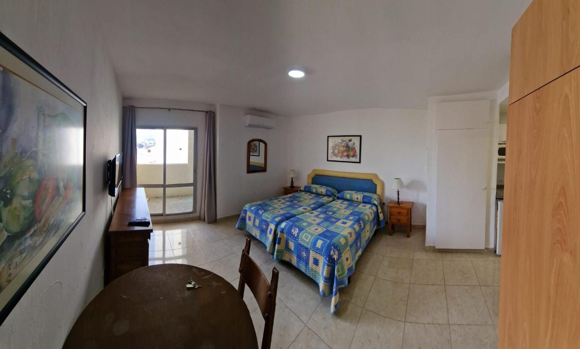 Apartment Benal Beach Holidays *