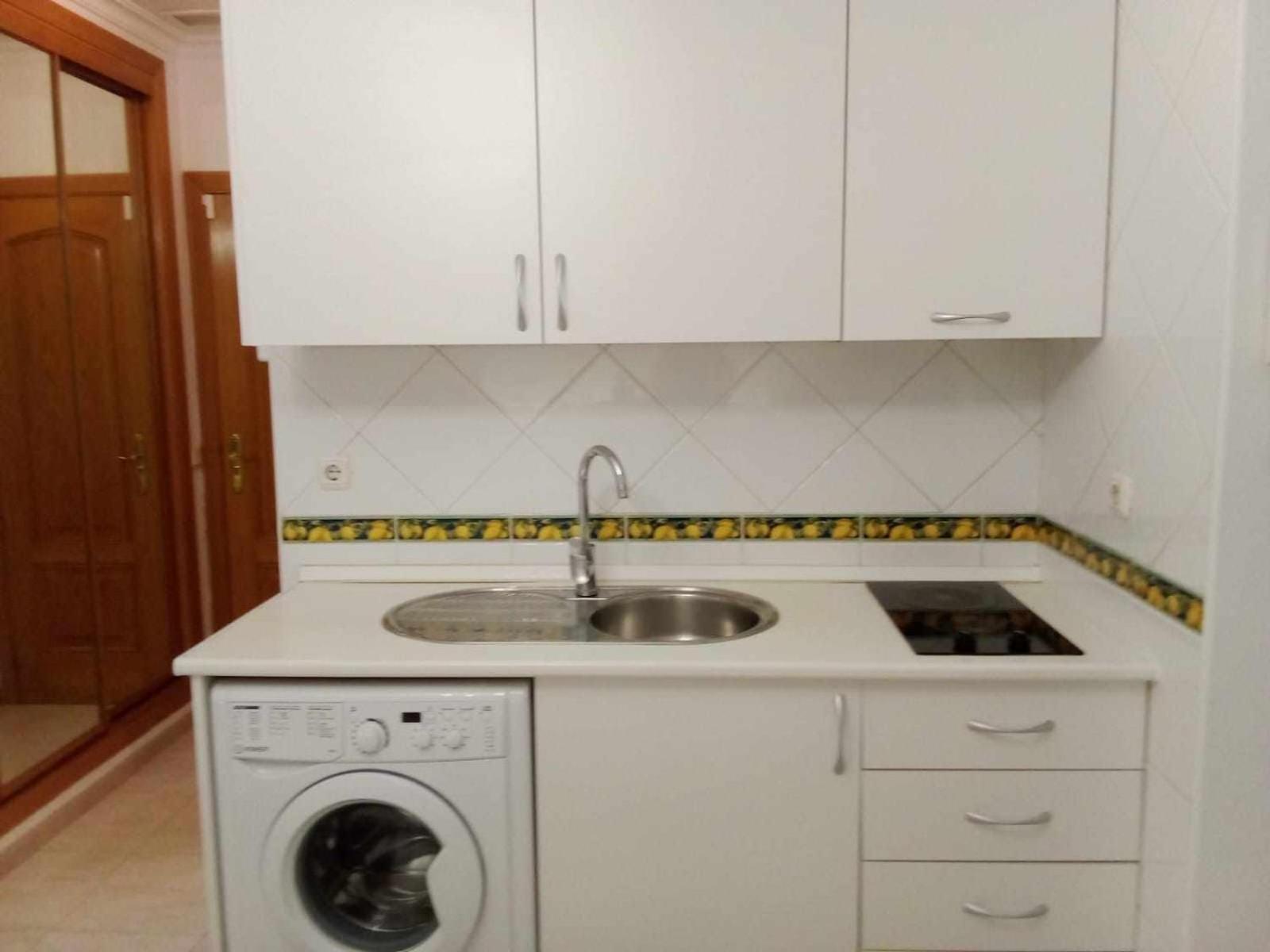 Coqueto Estudio En Calle Vela * Benalmádena