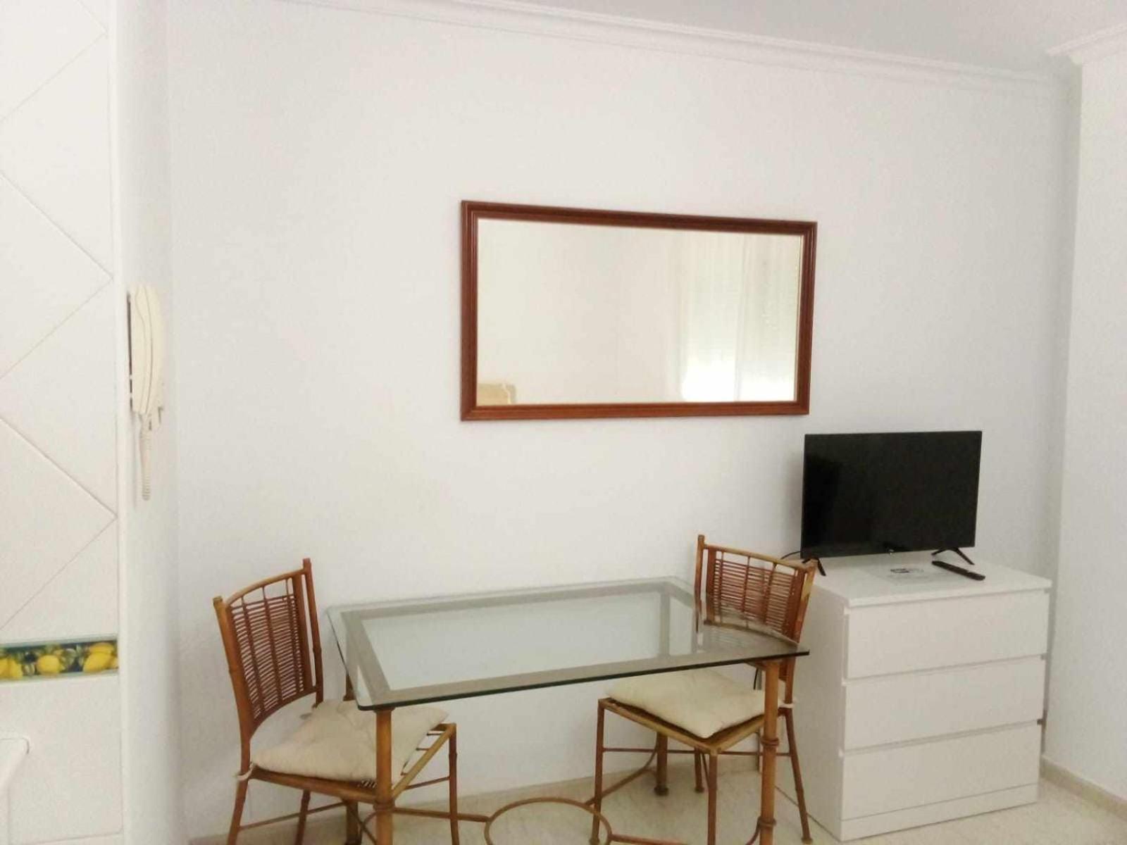 Coqueto Estudio En Calle Vela Appartement