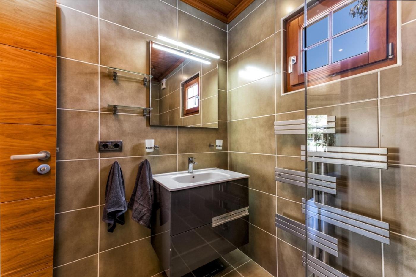 Casa Dahlgarden Pool - Jacuzzi Holiday home