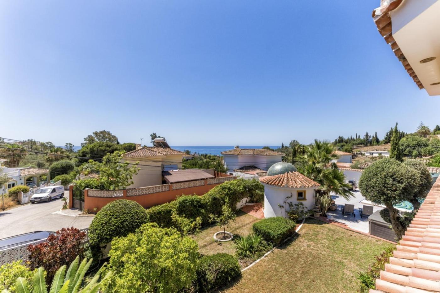 Casa Dahlgarden Pool - Jacuzzi Holiday home