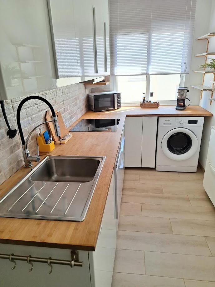 Bonanza 3 Bedroom Zen Apartment *