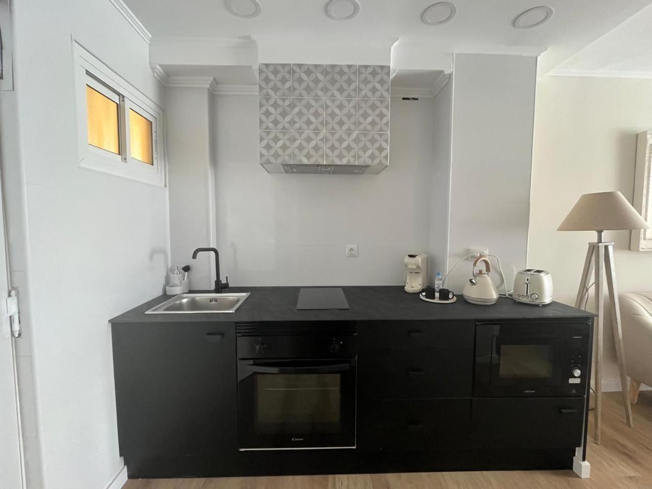 Estudio Hercules Con Piscina A 800M De La Playa Apartment *