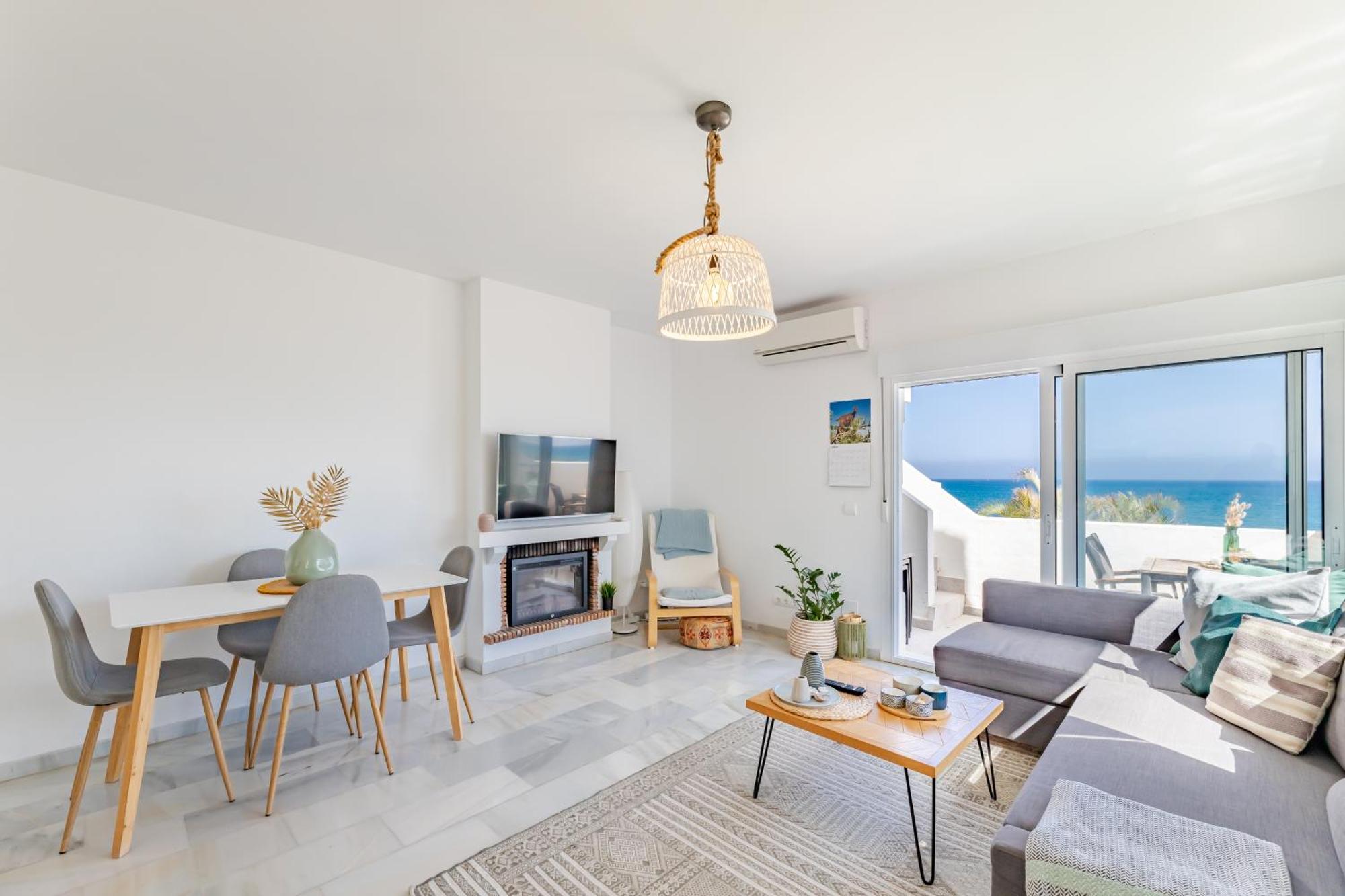 Vb Beachfront 2bdr Duplex With Bbq * Benalmadena