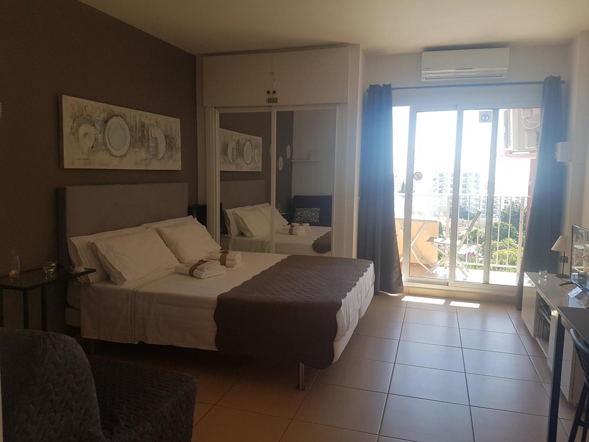 Minerva- Jupiter Apartment