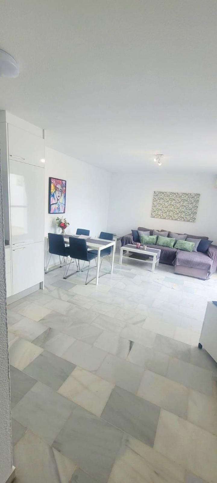 Apartment Delightful 2 Bed, Pueblo Evita *