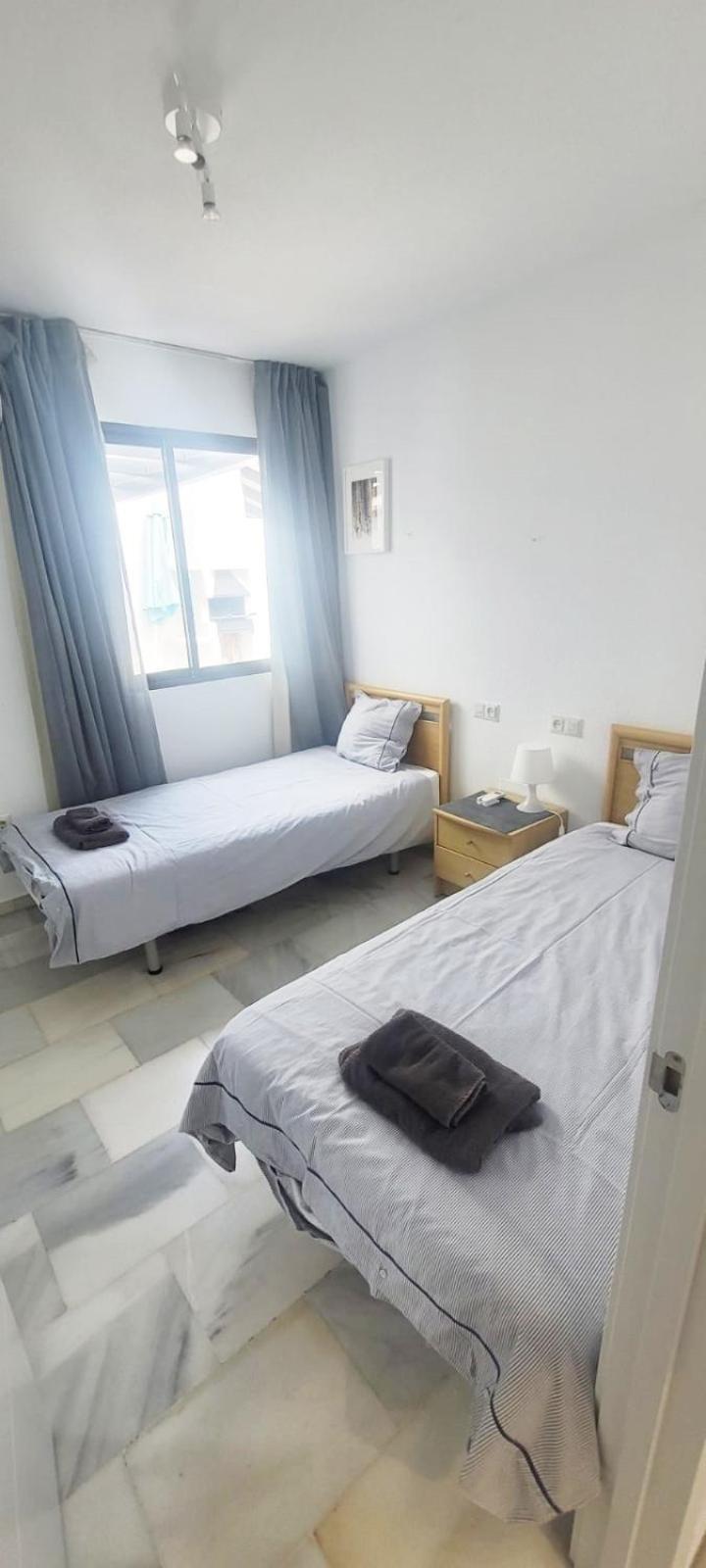 Delightful 2 Bed, Pueblo Evita Benalmádena