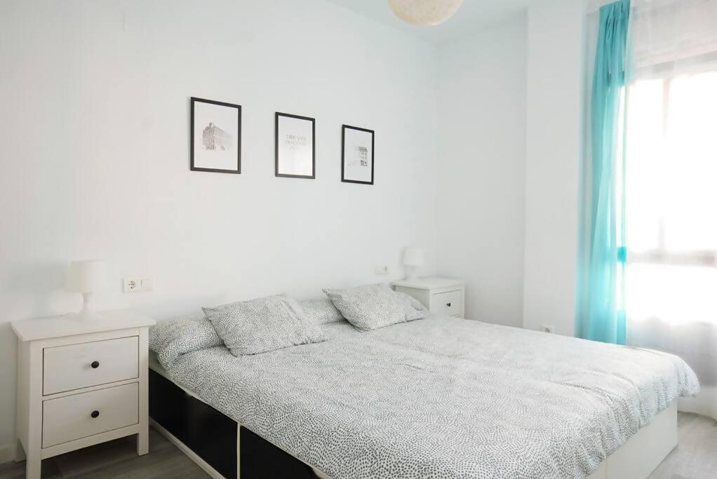 Bonito Y Amplio Piso En Con Piscina Apartamento *