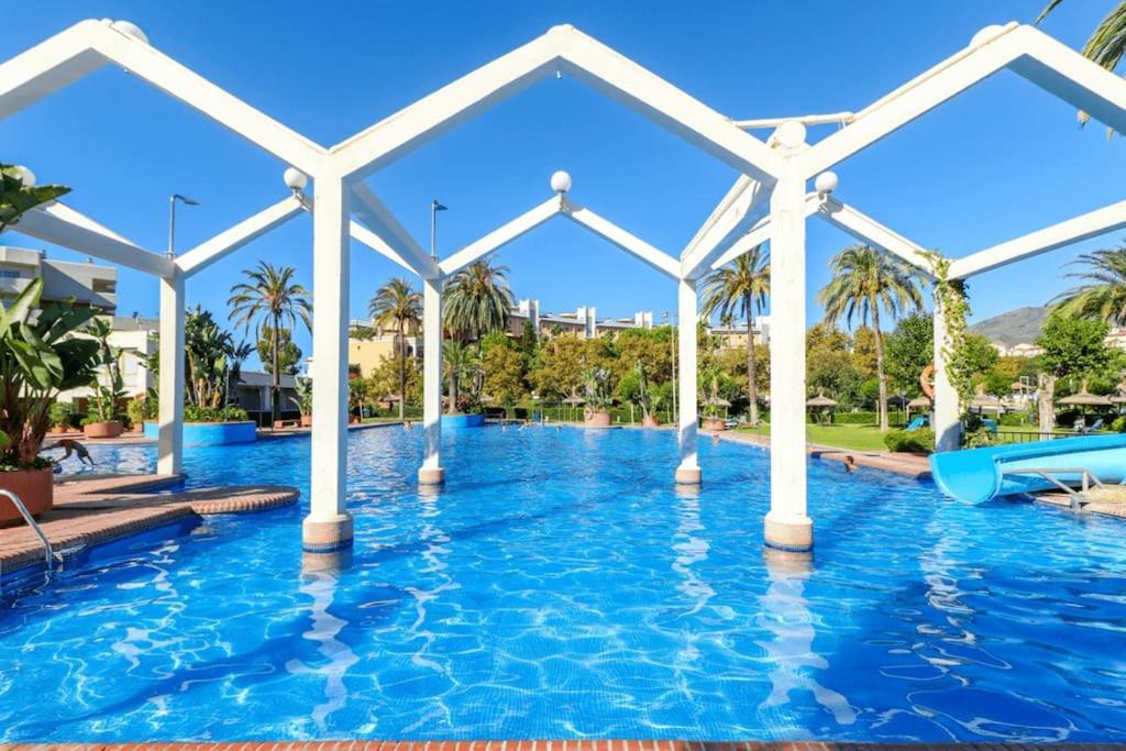 Exclusive In Benalbeach