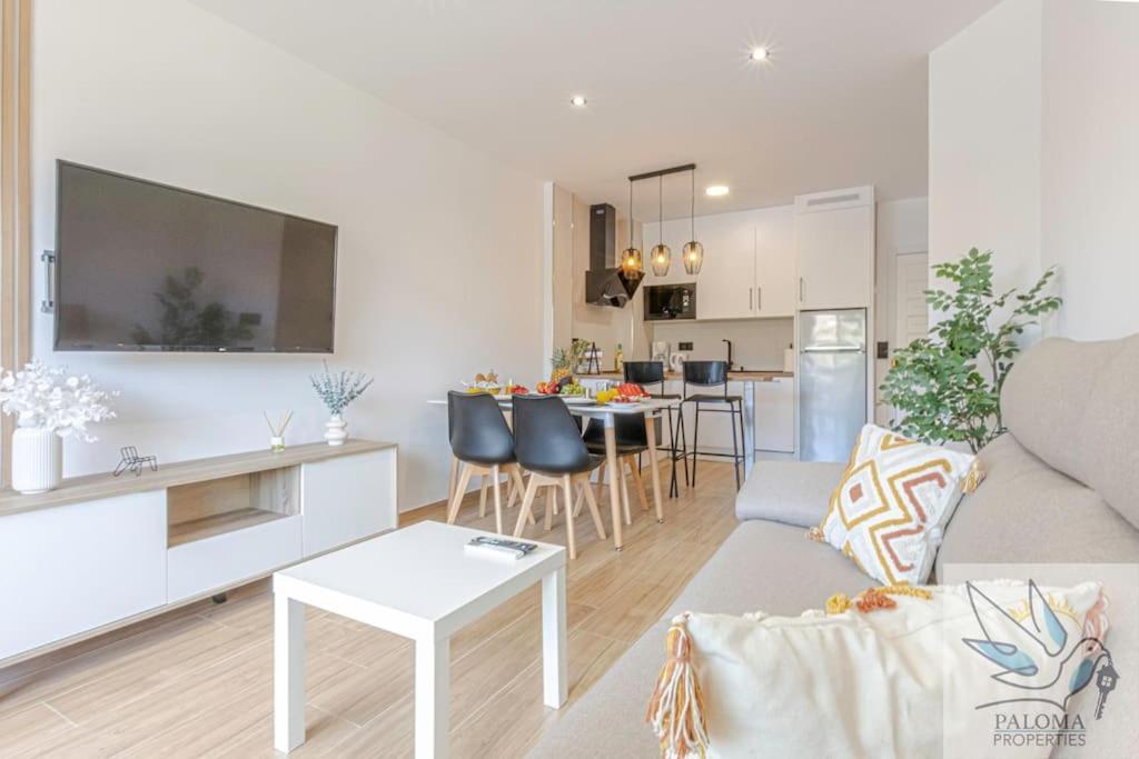 Appartement Wonderful Benalbeach Recently Refurbished *