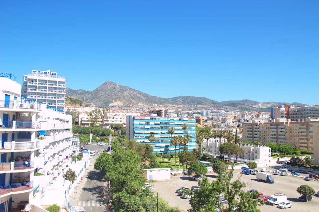 Apartamento A Pie De Playa Con Terraza Y Piscinas Apartment Benalmadena