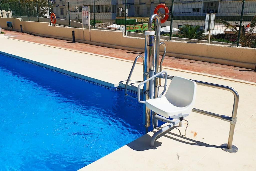 Apartamento A Pie De Playa Con Terraza Y Piscinas Apartment *