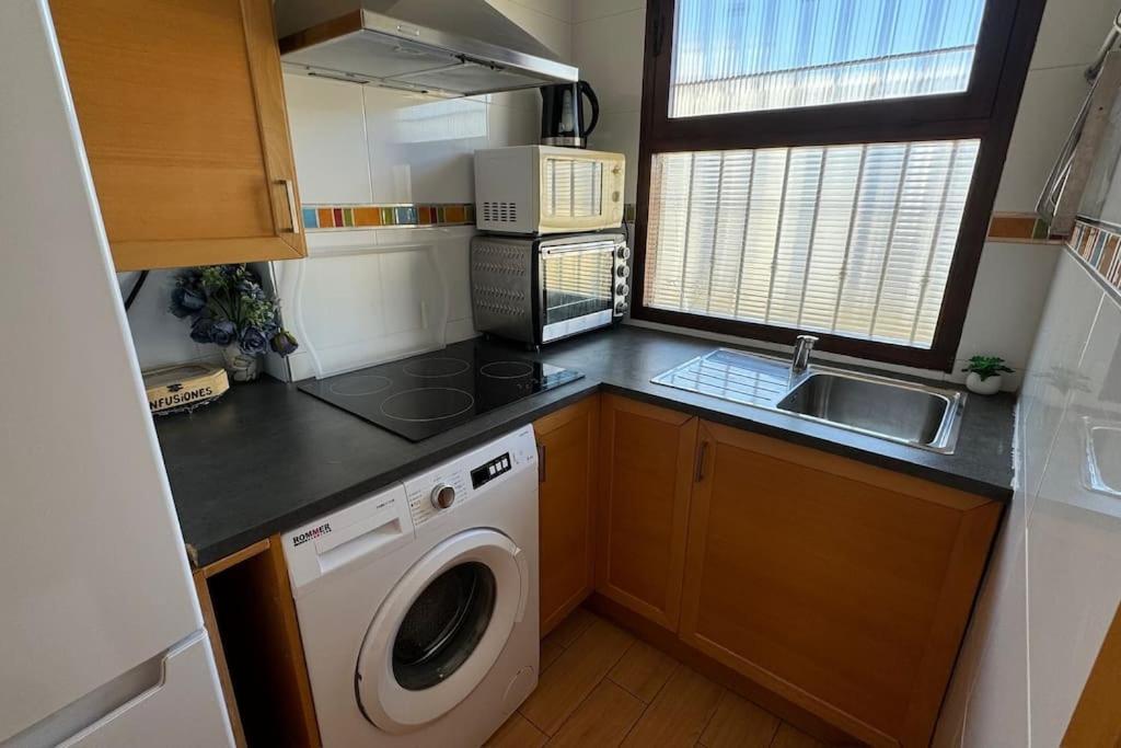 Appartement Apartamento A Pie De Playa Con Terraza Y Piscinas *