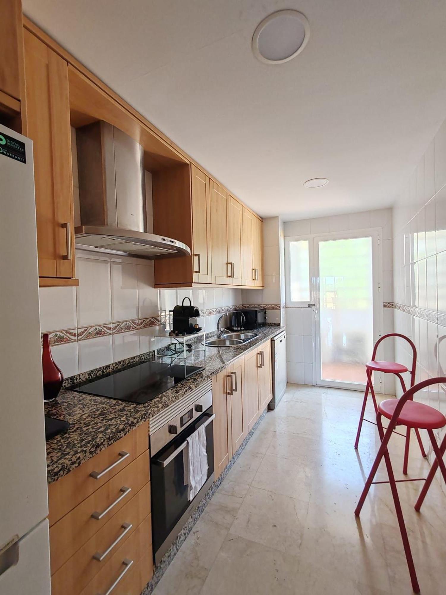 Bilbil 2 Bedr- Pool, Tennis, Golf W Garage Apartment *