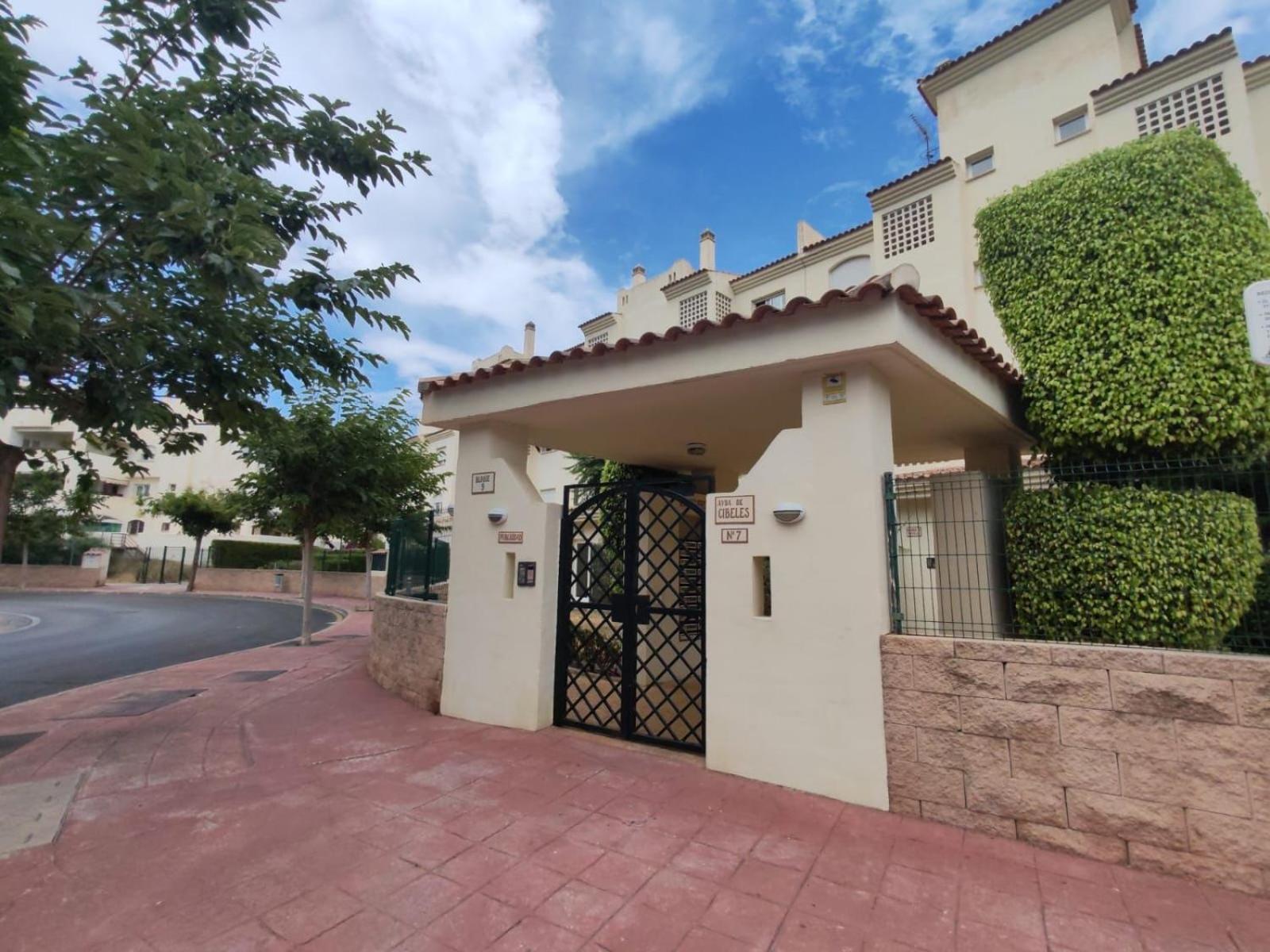 Bilbil 2 Bedr- Pool, Tennis, Golf W Garage