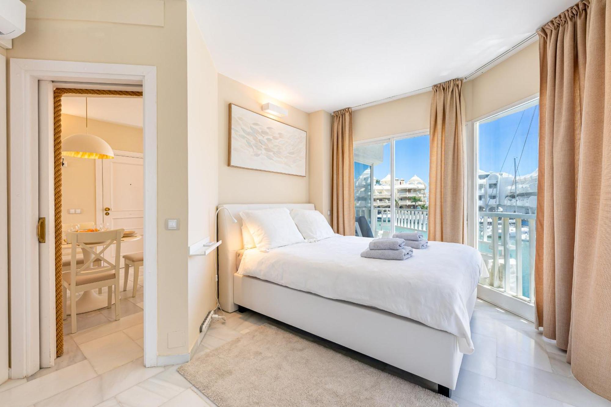 Vivendos - Bn02 - Puerto Marina Appartement *