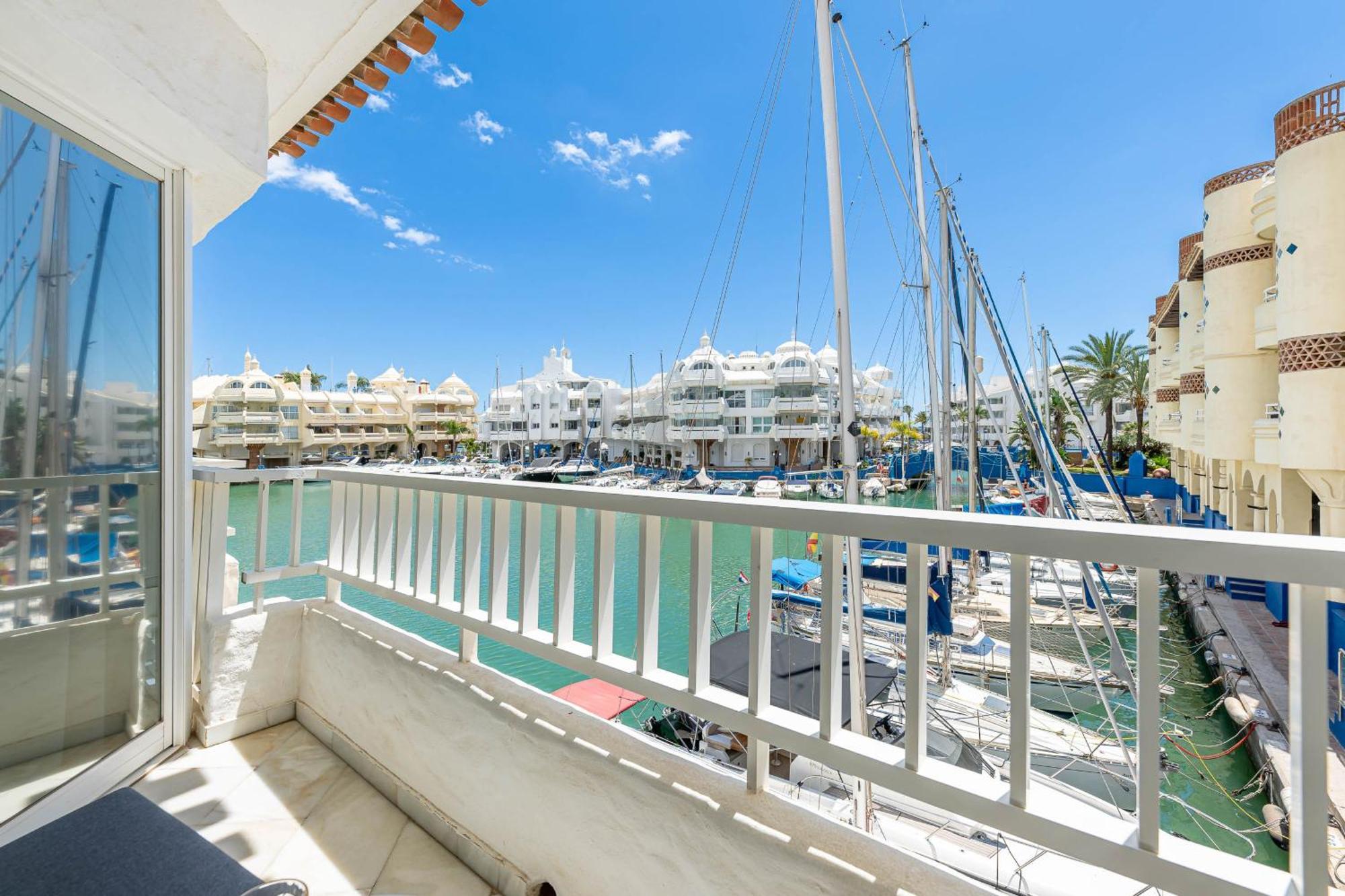 Vivendos - Bn02 - Puerto Marina Benalmádena