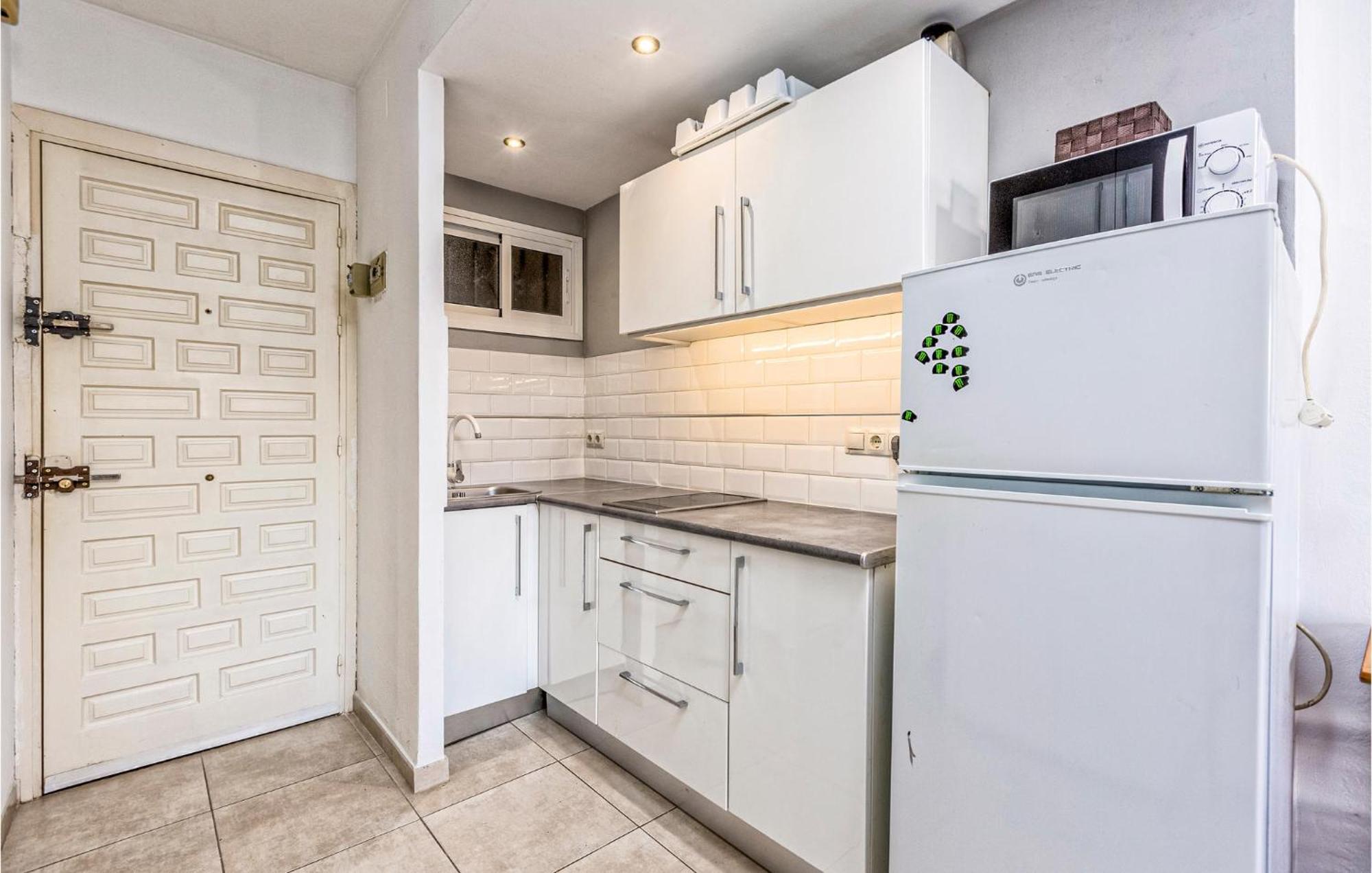 Apartment Nice In With Kitchen