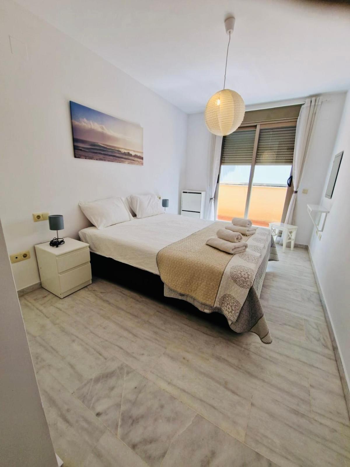 Apartment Prime Location, Pool, Beach, Shops, All Nearby *