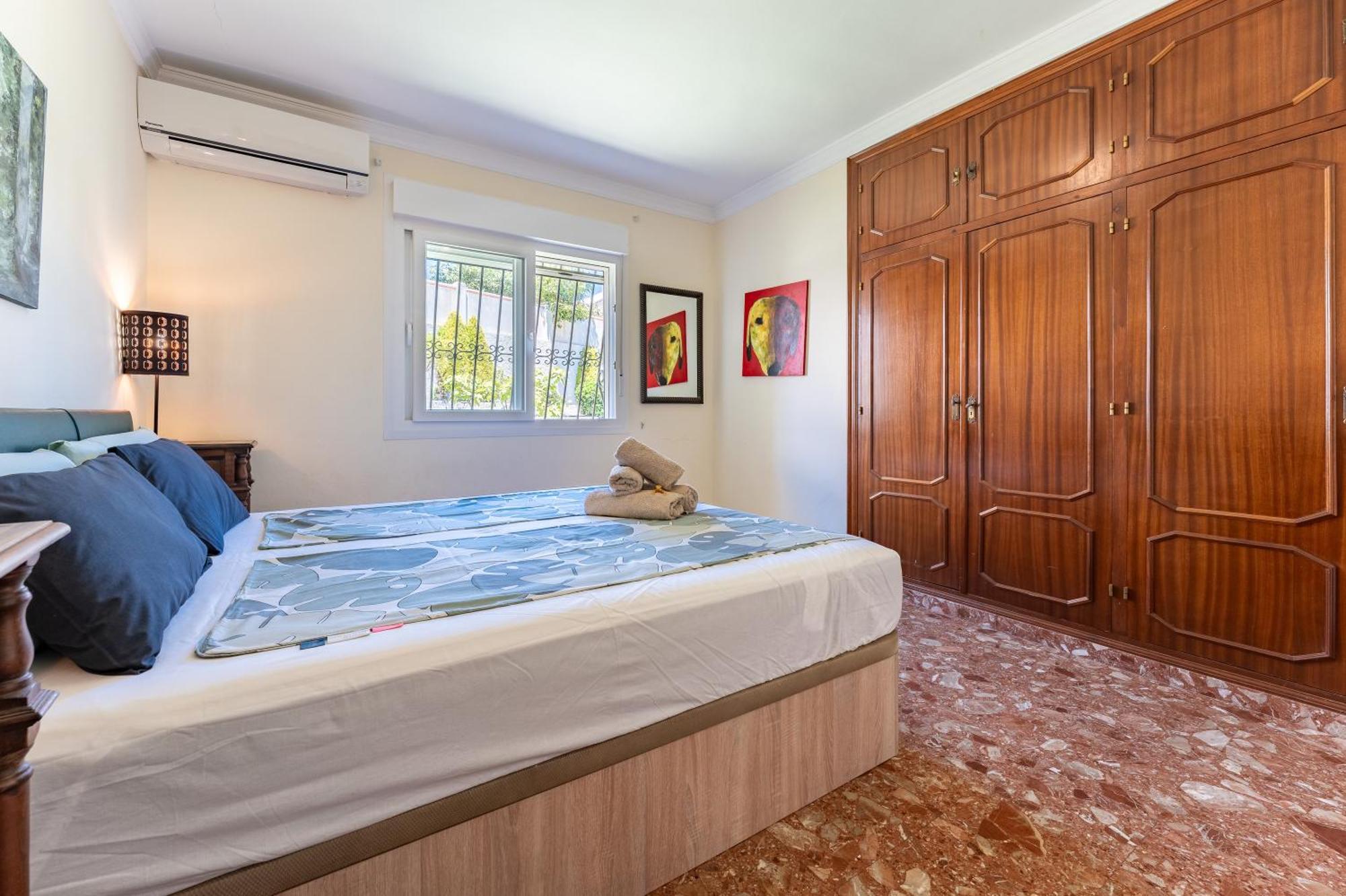 Villa Rustic Spanish Saltwater Pool *