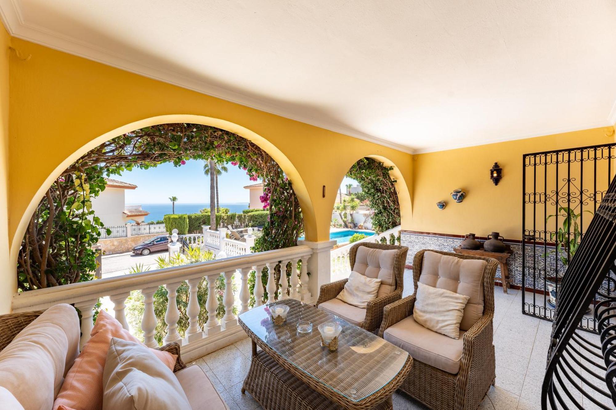 Rustic Spanish Saltwater Pool * Benalmadena