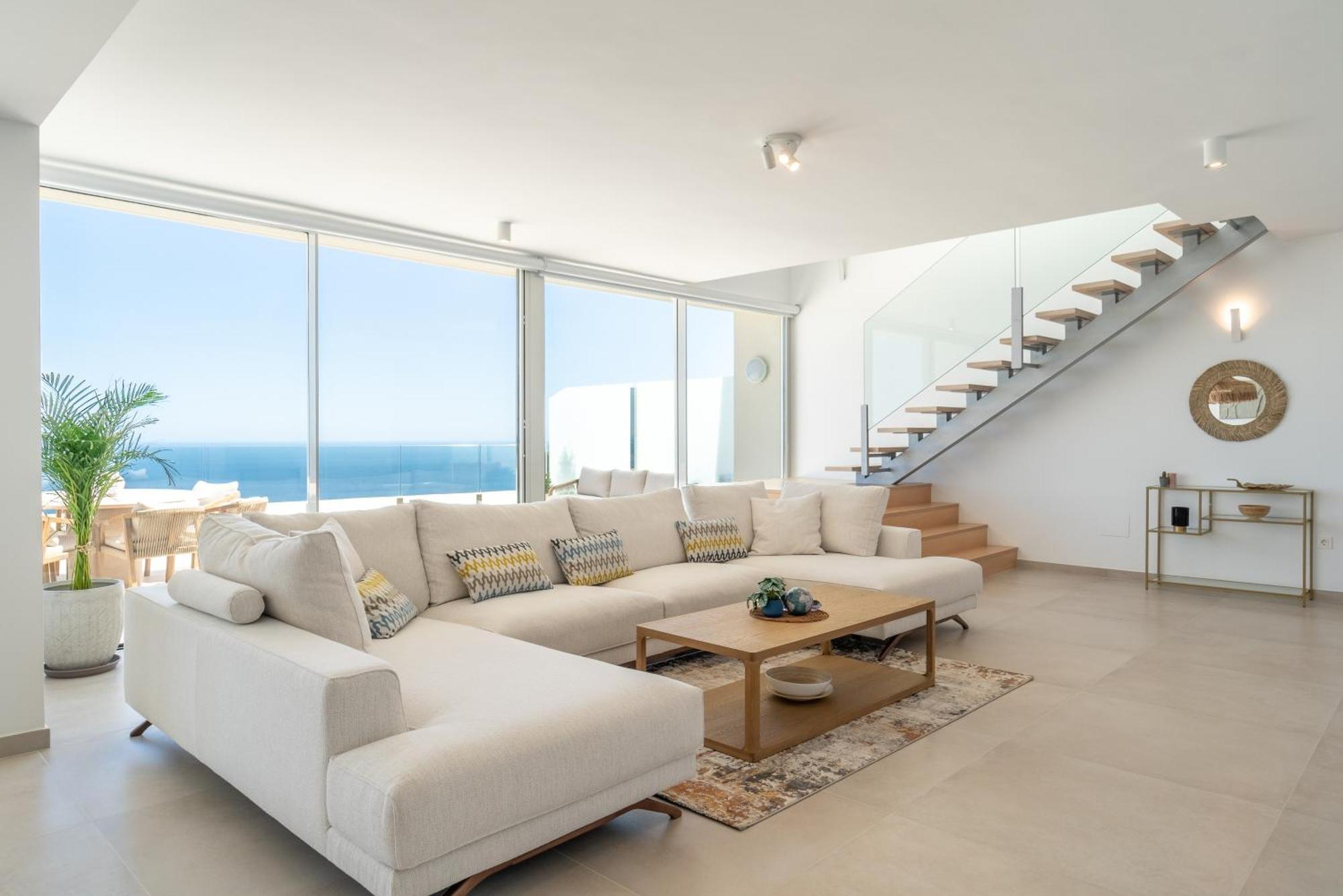 Panoramic Sea View 4 Bedroom Stupa Duplex With Jacuzzi