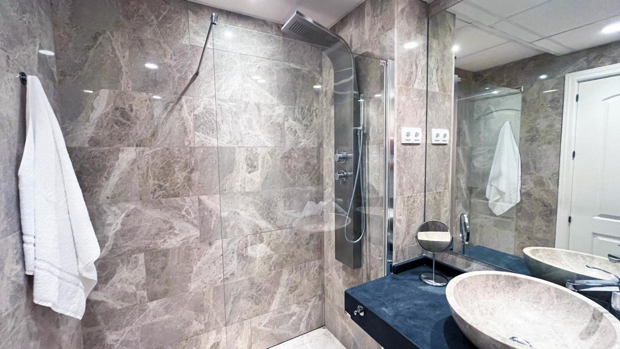 Mshome Oasis Premium En El Mar Benalmádena