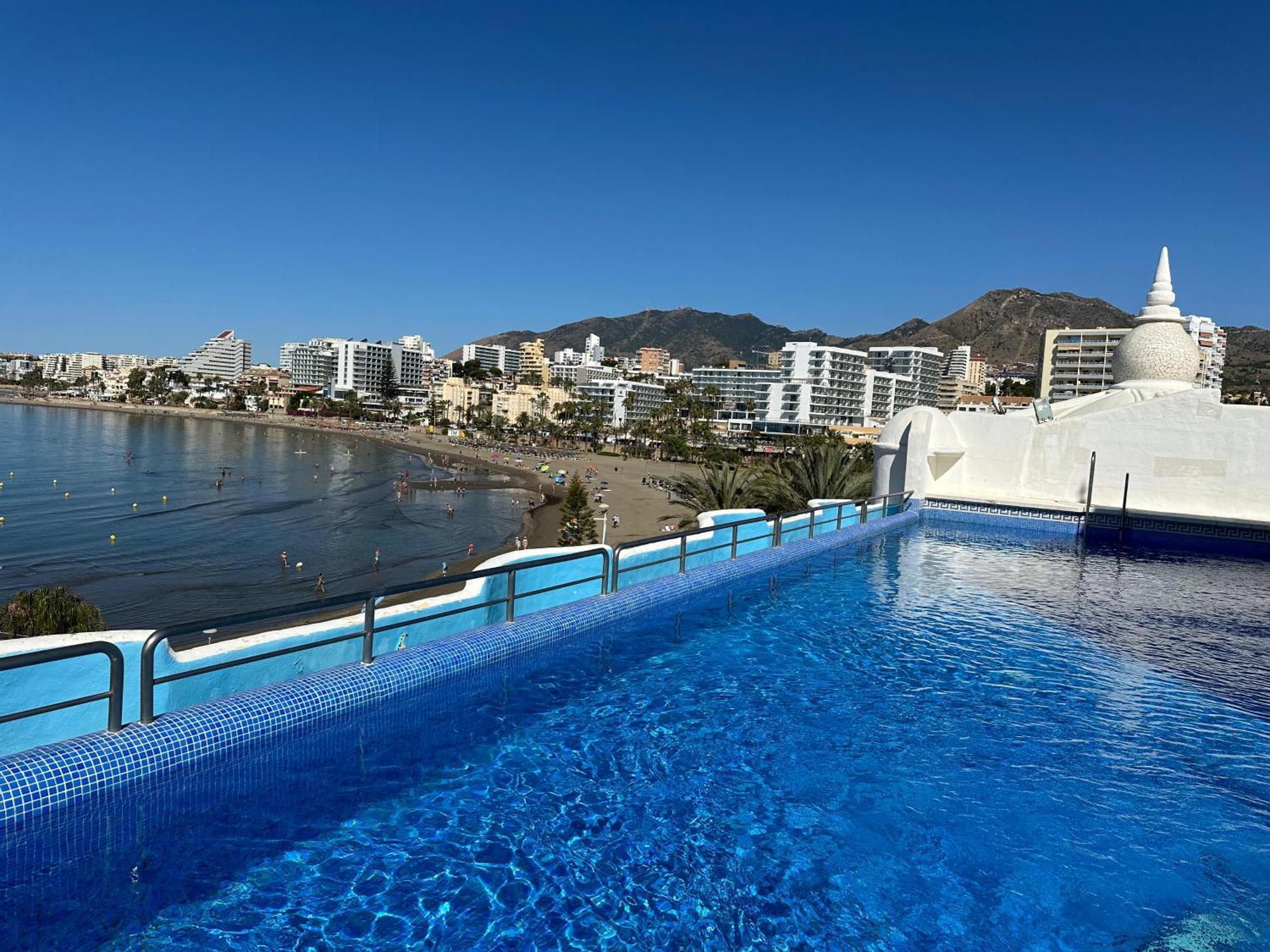 Puerto Marina De Ensueno - 2 Hab - Reformado - Piscina Y Vistas Al Mar Benalmádena