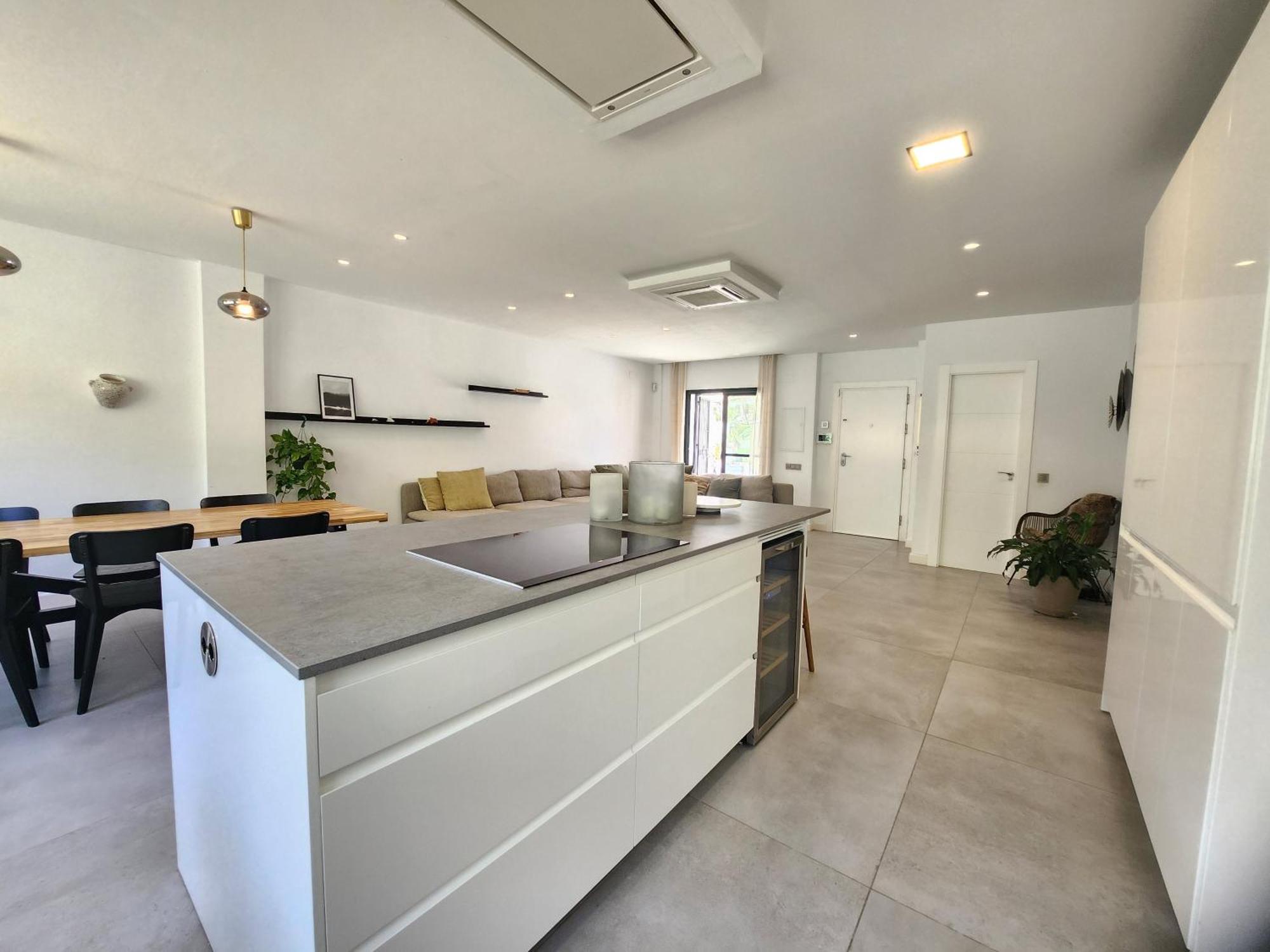 Luxury By The Holiday home *