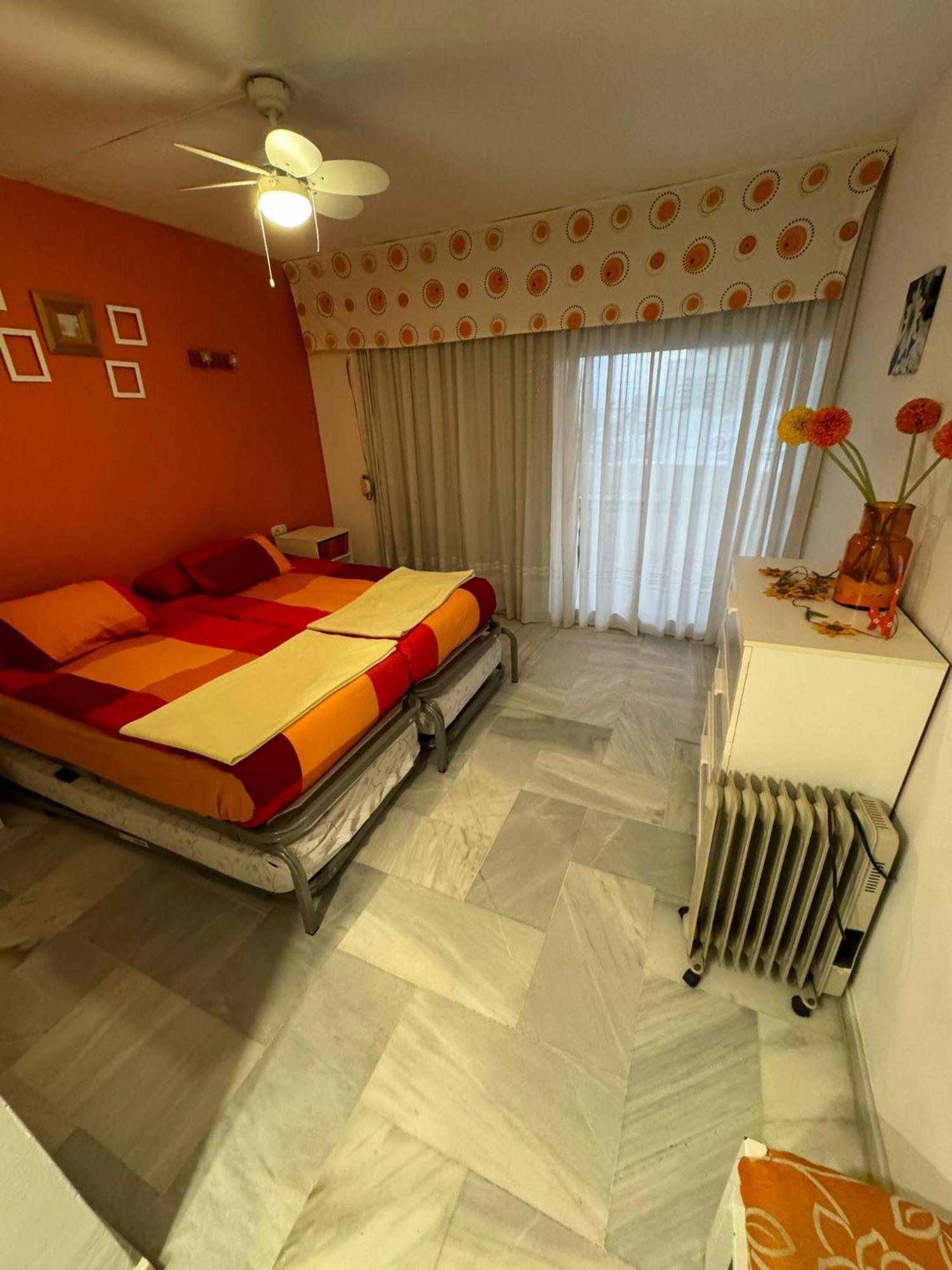 Frontline Marina Sea & Beach Views Appartement *