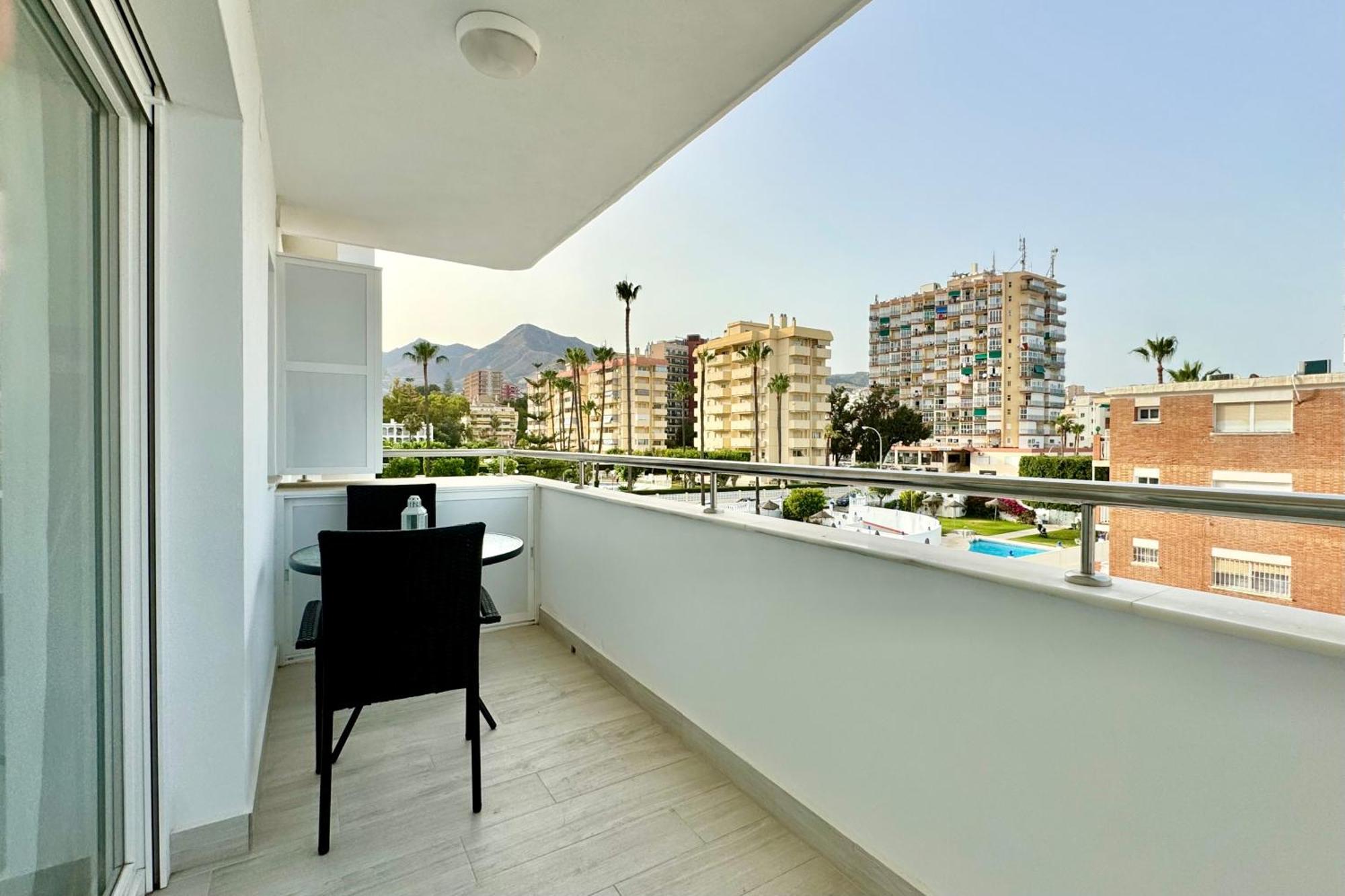 En 1ª Linea De Playa, Piscina Y Parking *